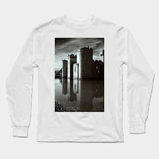 Bodiam Castle mono Long Sleeve T-Shirt